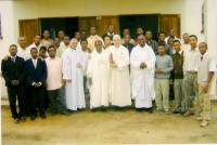 Madagaskar - klerycy z biskupami (fot. )